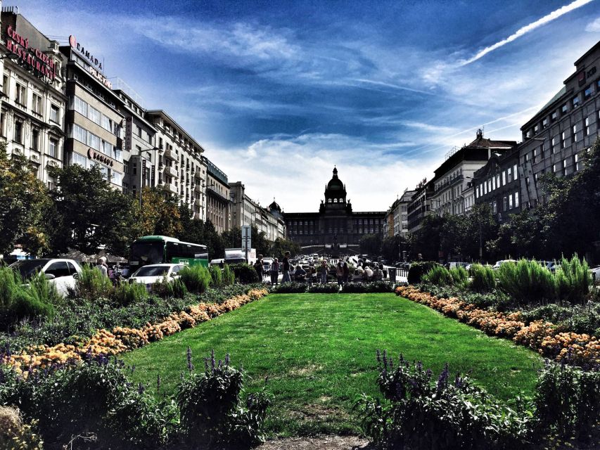Old Town Prague Walking Tour - What the $36 price buys you in real terms