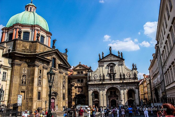 Pedestrian tour of Prague in Spanish - Why This 3-Hour Spanish Walk Is a Smart First Step