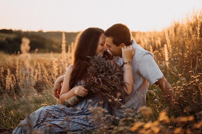 Photographer in Prague - Couple, engagement & portrait photoshoot - Prague Couple Photos at 7:30 am: Why Dawn Matters