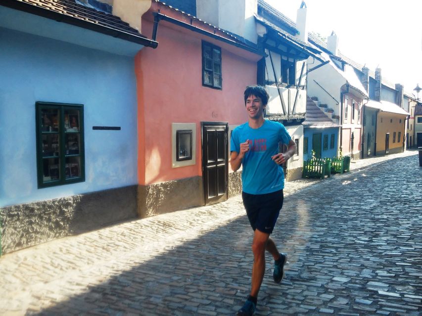 Prague 1.5-Hour Compact City Center Running Tour - From Prague 1 to the Castle complex: New World and Loreto