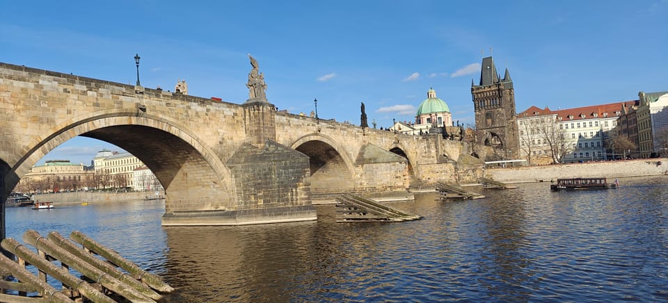 Prague: 2-Hour Historic Boat Cruise with Delicious Lunch - Your lunch break on the Vltava (and why it’s better than you think)