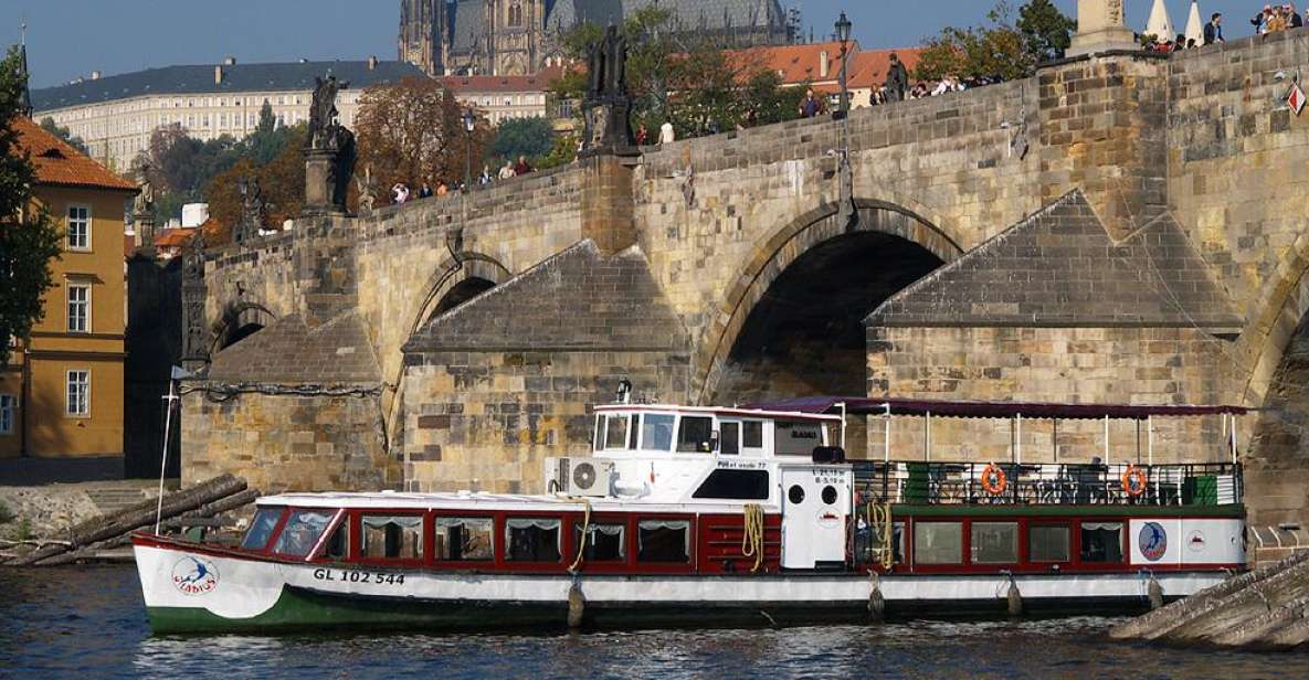 Prague: 2-Hour Lunch Cruise on the Vltava River - Quick highlights I’d circle on your map
