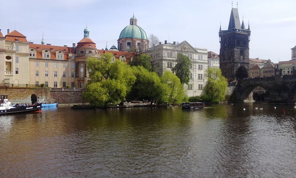 Prague: 2-Hour Lunch Cruise on the Vltava River - Rudolfinum and the neo-Renaissance riverfront details
