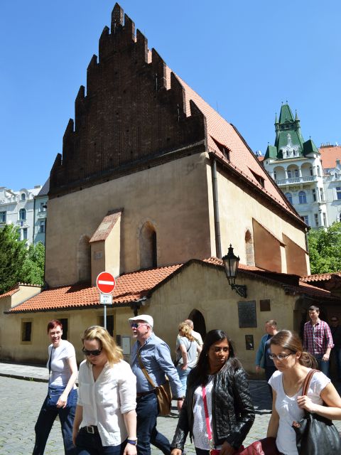 Prague: 2-Hour Old Town and Jewish Ghetto Walking Tour - Charles University and the Karolinum complex: education as a power source