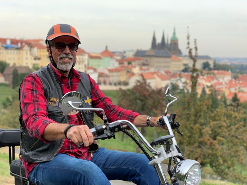 Prague: 2-Hour Trike Live Guided Tour of Old Town - Strahov Monastery Viewpoints and the Optional Library Moment