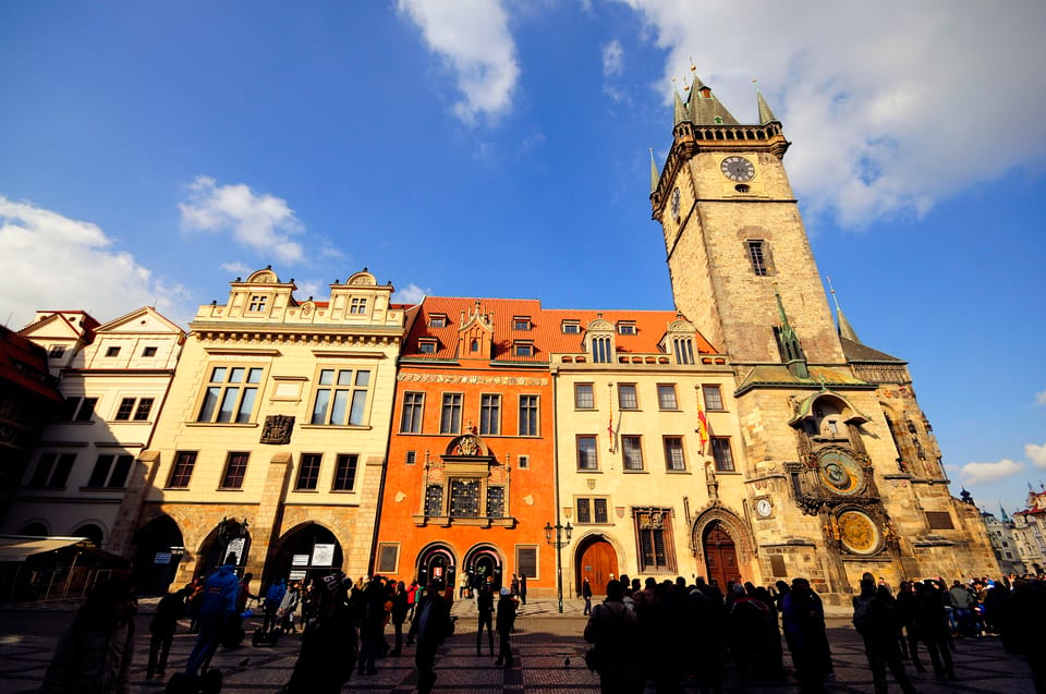 Prague: 2 hours city tour + 1 hour boat cruise - Meeting at Municipal House: Start Where the City Flows