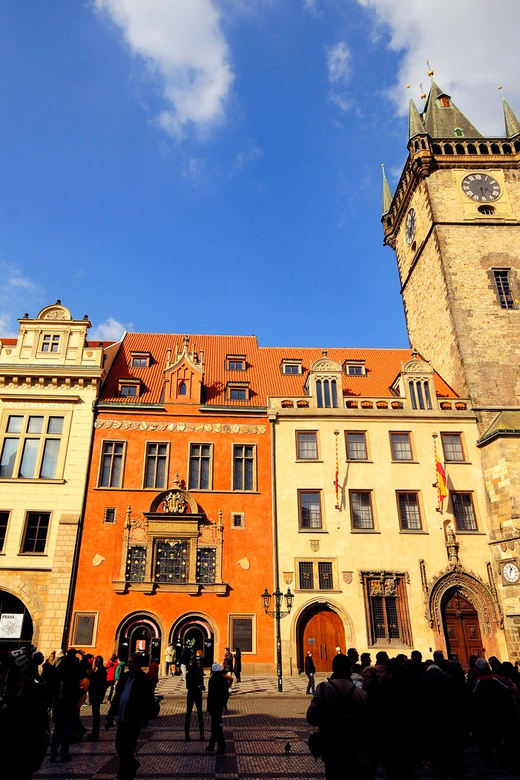 Prague: 2 hours city tour + 1 hour boat cruise - Charles Bridge and the Vltava Drive: Great Views, Fast Moving