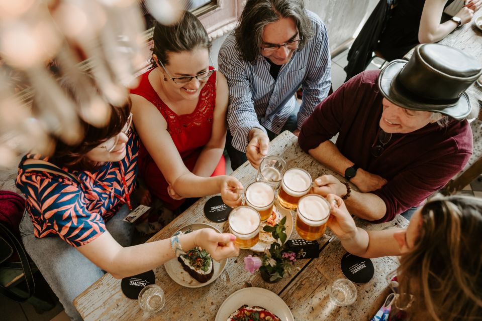 Prague: 3.5 h Private Czech Beers & Tapas Tour - Getting between places: why the public transport time matters