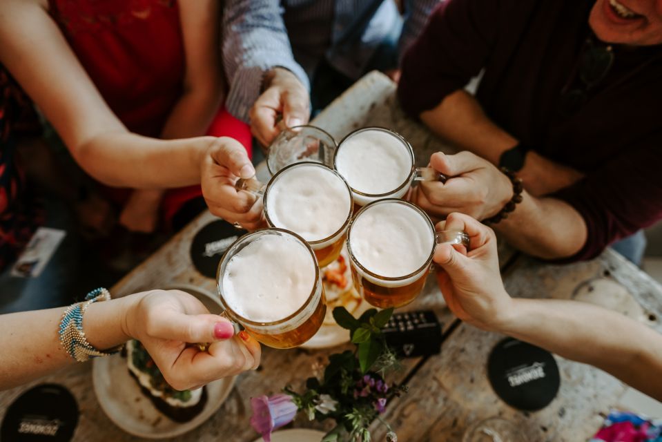Prague: 3.5 h Private Czech Beers & Tapas Tour - Learning Czech without turning it into homework