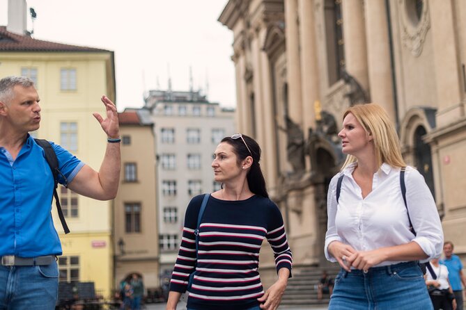 Prague 3-Hour Tour with Astronomical Clock Admission - Getting the Best Views: Stairs, Timing, and What to Notice