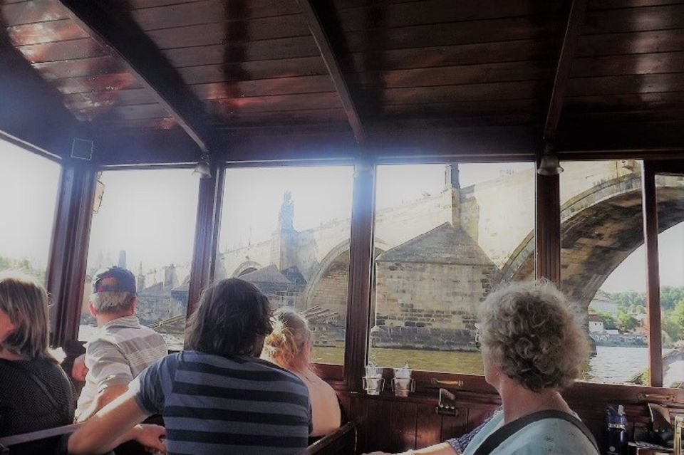 Prague: 6-Hour Tour with River Boat Cruise and Lunch - Old Town Square: start with the stories behind the stones