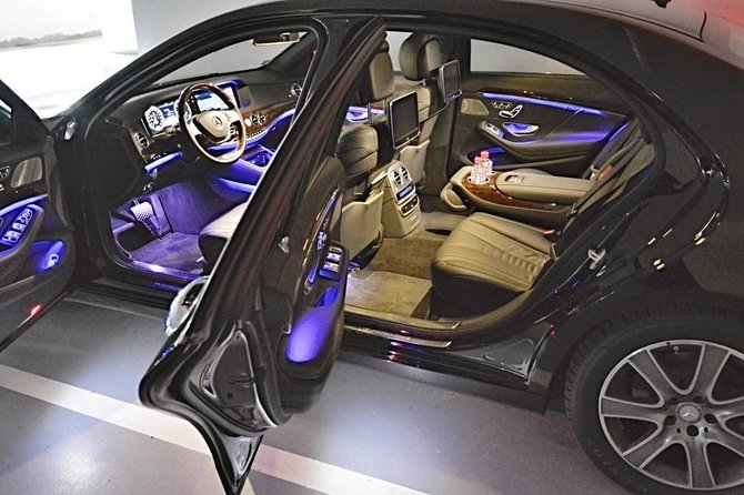 Prague airport luxury transfer by a Mercedes Benz S class - Waiting Time Built In: How Not to Lose Half a Day