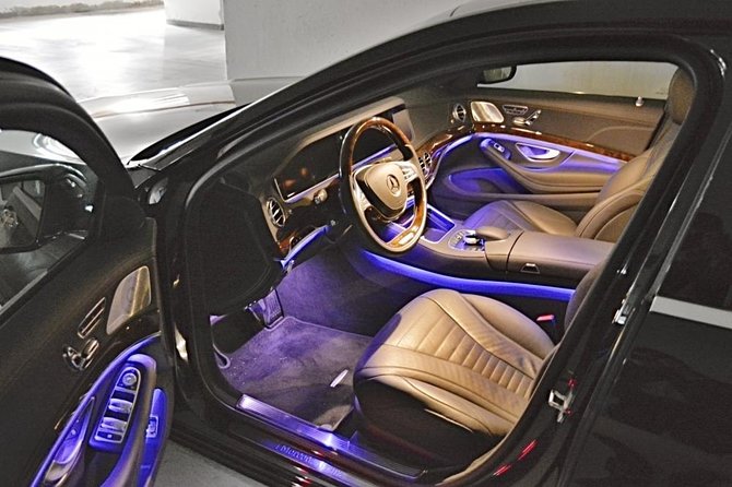 Prague airport luxury transfer by a Mercedes Benz S class - Flight Tracking, Delays, and the Part That Usually Breaks Transfers