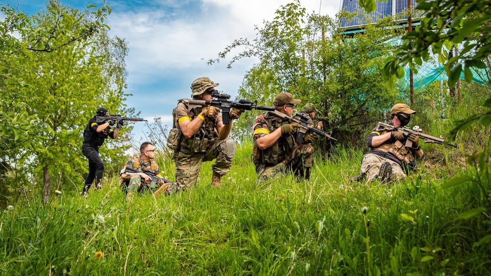 PRAGUE AIRSOFT SHOOTING GAMES - Welcome Drinks: Small Touch, Big Mood