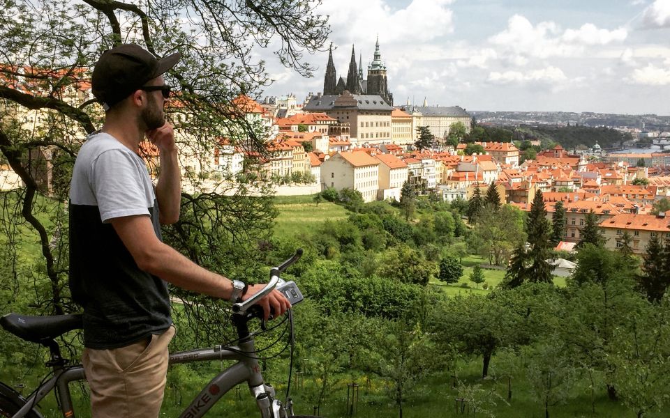 Prague "ALL-IN-ONE" City E-Bike Tour - Prague Castle and Lesser Town: classic sights, but with an easier route