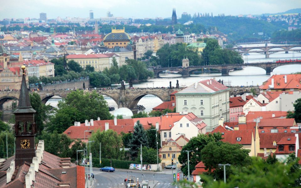 Prague "ALL-IN-ONE" City E-Bike Tour - Kampa Island and Kampa Park: a calmer Prague moment