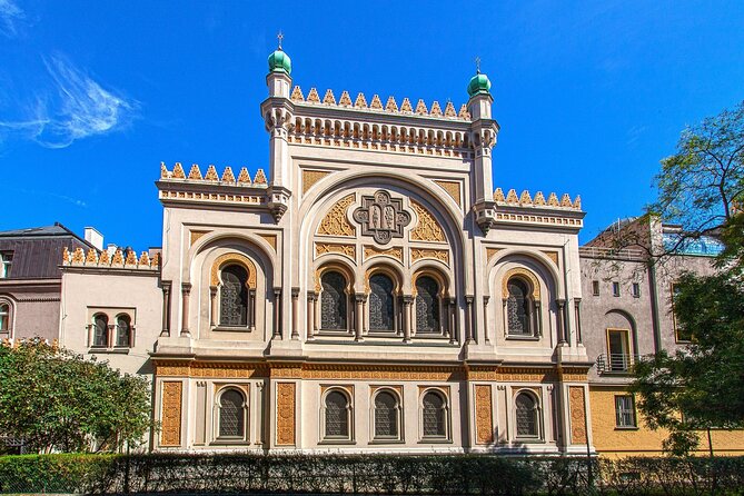 Prague All-Inclusive Pass: 30+ Activities including Prague Castle - Old Town walking areas: Jewish Quarter + Charles Bridge corridor