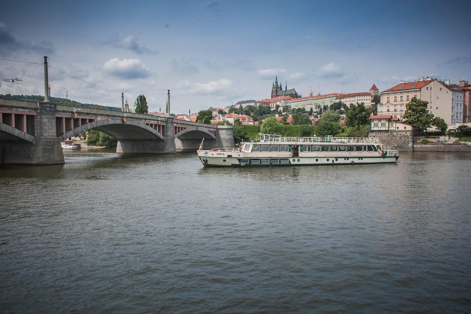Prague: An unforgettable 2-hour cruise on the Vltava River. - Quick Hits Before You Go
