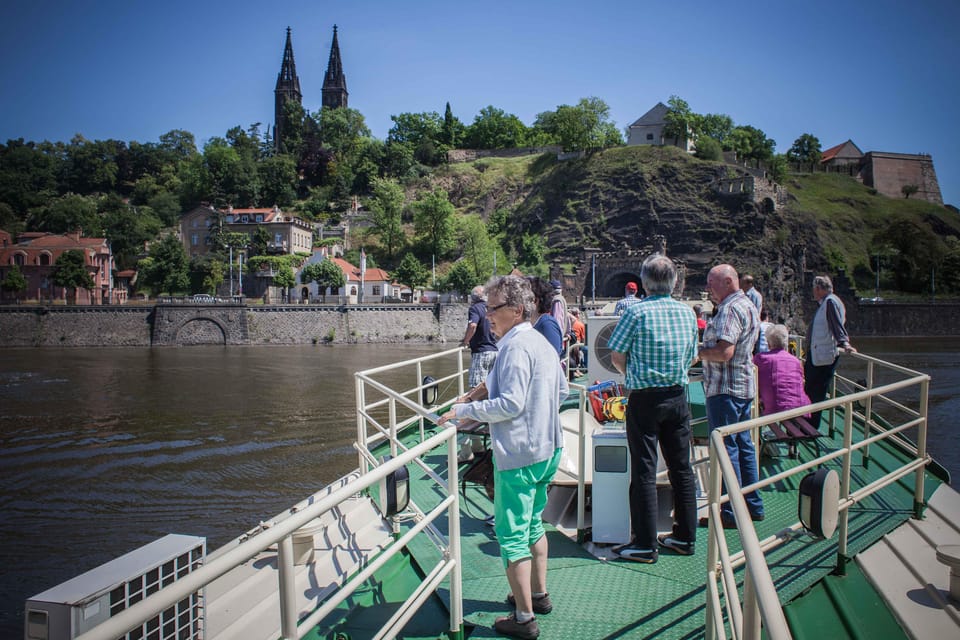 Prague: An unforgettable 2-hour cruise on the Vltava River. - Why This Vltava Cruise Feels Like a Shortcut to the Best Views