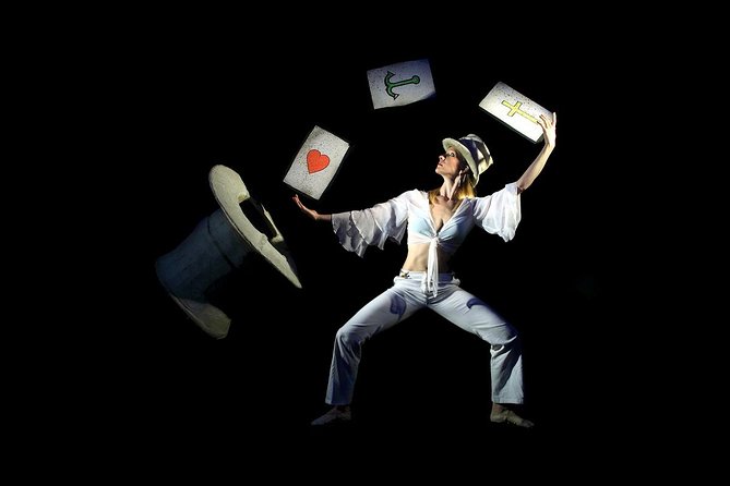 Prague 'Antologia' Black Light Show by Black Light Theatre Srnec - What happens during Antologia’s 95-ish minutes