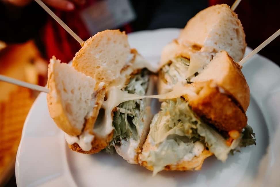 Prague: Award-Winning Old Town Food Tour with Four Drinks - Dietary needs: what you can expect, and what not to risk
