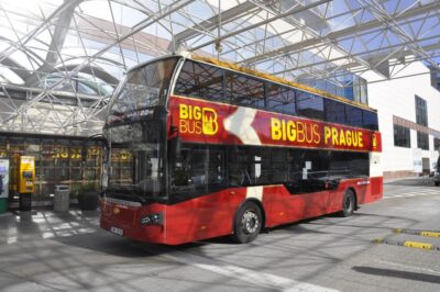 Prague: Big Bus Hop-on Hop-off, Castle Tour and River Cruise - Red vs Green routes: build your day around the stops