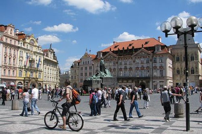 Prague Bike Tour - The Vltava riverside pub break: how the midway stop fits in