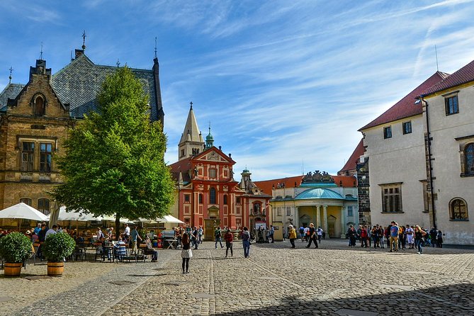 Prague Castle and Lobkowicz Palace entrance tickets - Walking, steps, and stamina: a moderate fitness check