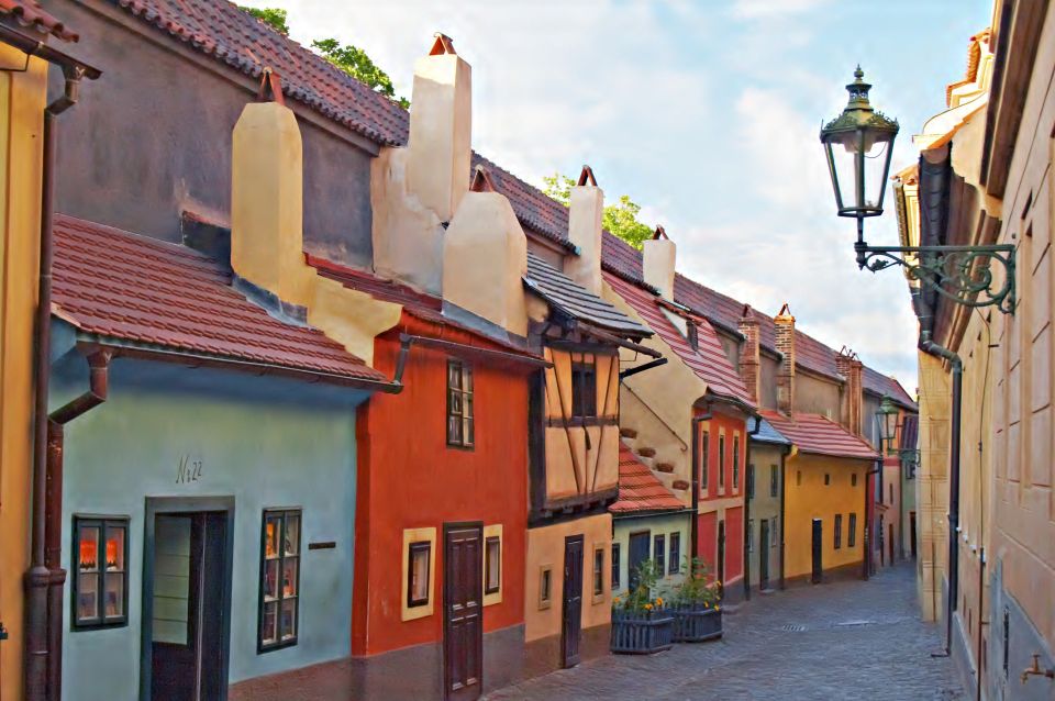 Prague Castle & Castle District: 2-Hour Guided Tour - Pace, Shoes, and the Reality of Steps
