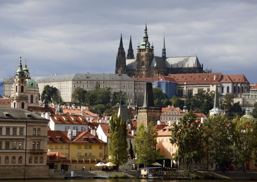 Prague: Castle Circuit Entry Tickets with Audio Guide - St. Vitus Cathedral: Gothic Wow-Factor With Details You Can Actually Follow