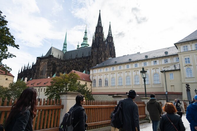 Prague: Castle Entry Ticket with Guide and River Cruise - Meeting point, transportation, and the walking reality