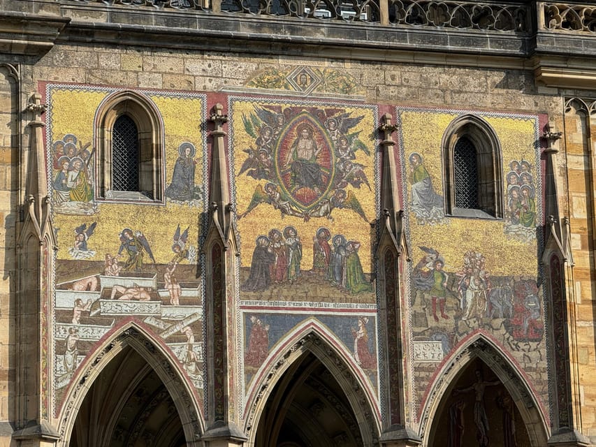 Prague Castle Interiors & Changing of the Guard-Small group - Golden Lane and St. George’s Basilica: small scale within a giant complex
