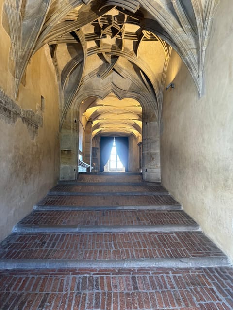 Prague Castle Interiors & Changing of the Guard-Small group - Price and value: what about $87 buys you