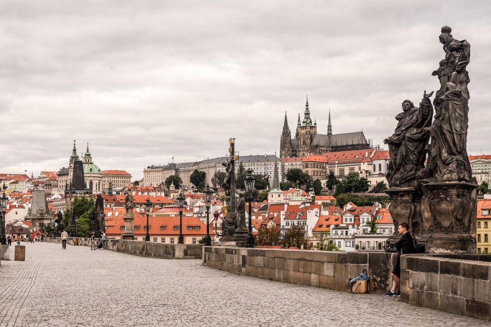 Prague: Castle, National Museum & Town Hall Tickets & Audio - Key highlights at a glance