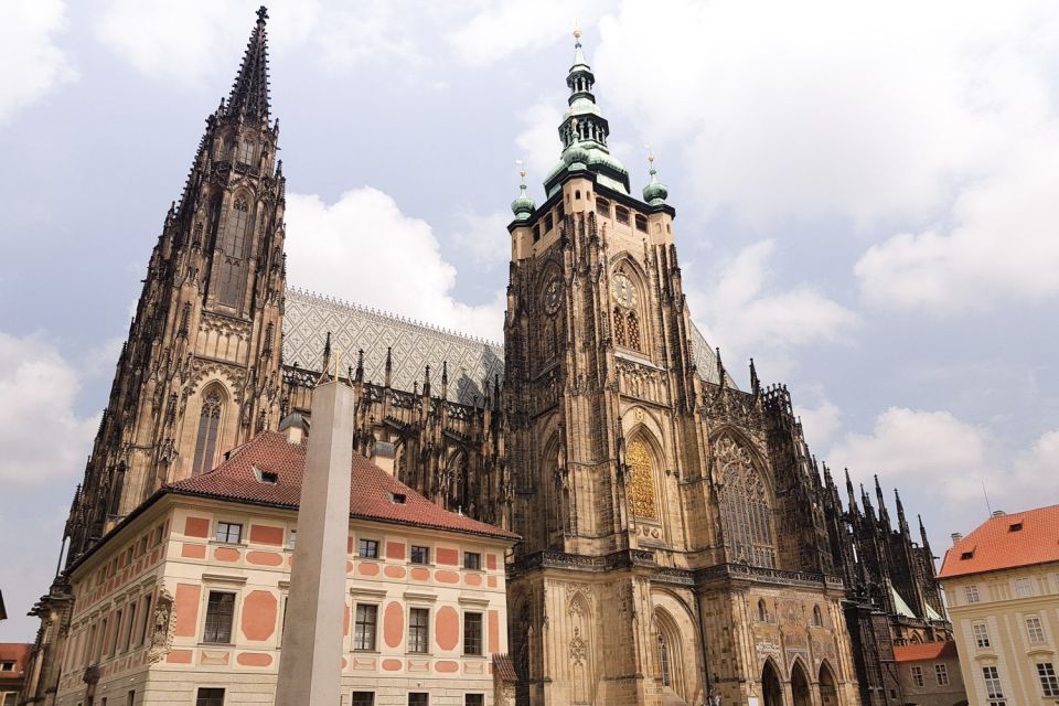 Prague: Castle, National Museum & Town Hall Tickets & Audio - Prague Castle Circuit B: how to use your time wisely