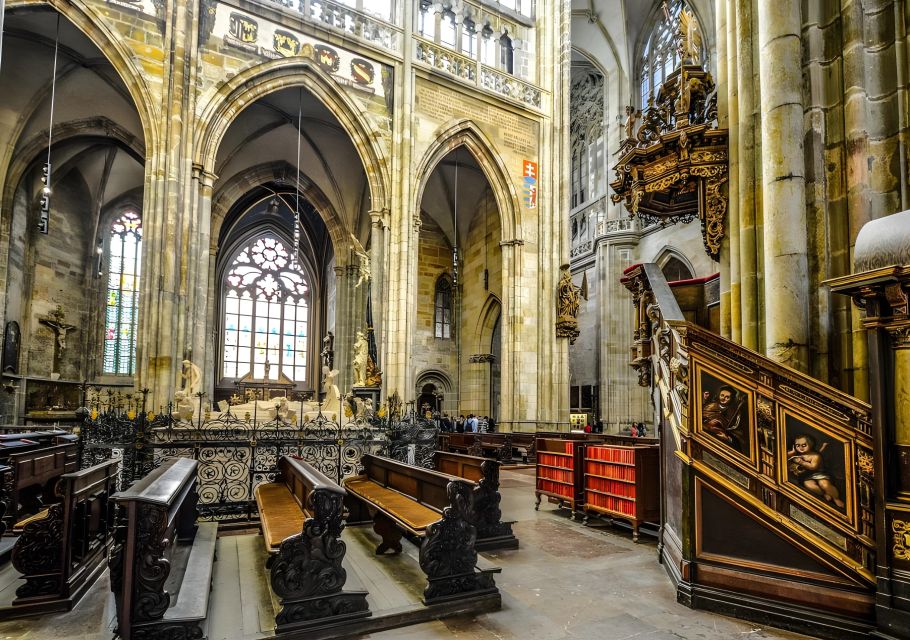 Prague Castle: Royal Palace, Cathedral, and Golden Lane Tour - St. George’s Basilica and Golden Lane: from church art to fairy-tale streets