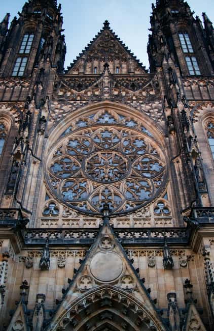 Prague Castle St. Vitus Cathedral, Royal Palace, St. George's Basilica - Golden Lane: Alchemy stories, Kafka’s house, and Prague views