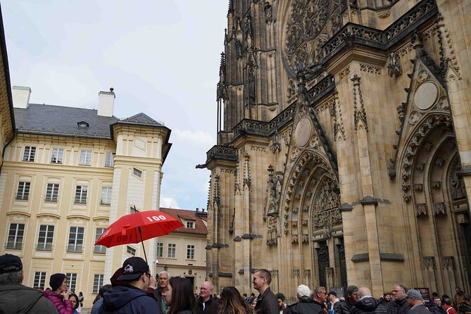Prague Castle Walking Tour (Tip-based tour) - The guides: why the stories land (and names you might meet)
