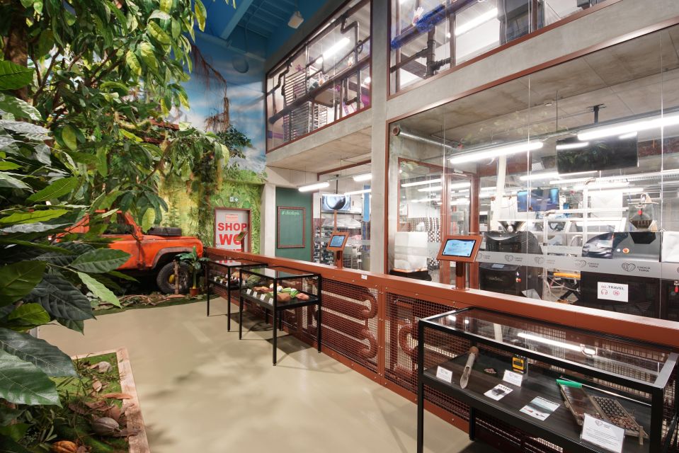 Prague: Chocotopia Chocolate Factory Tour Ticket + Workshop - Chocolate shop and café: how to stretch the experience