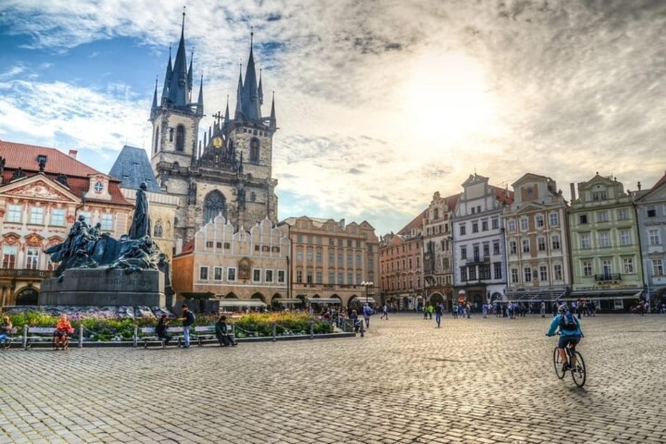 Prague: City Highlights Walking Tour - Key Highlights at a Glance