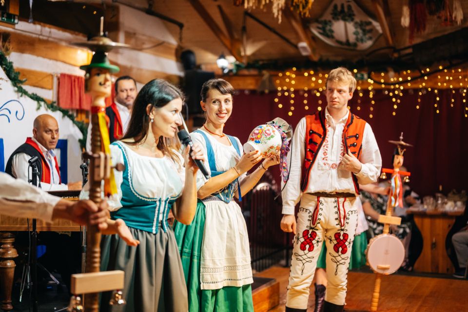 Prague: Dinner with Folk Show and Open Bar - Hotel Pickup to a Classic Czech Restaurant in Central Bohemia
