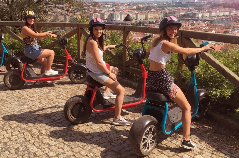 Prague: E-Bike/E-Scooter Viewpoint Tour - Safety training before you roll out: how the guide helps you feel steady