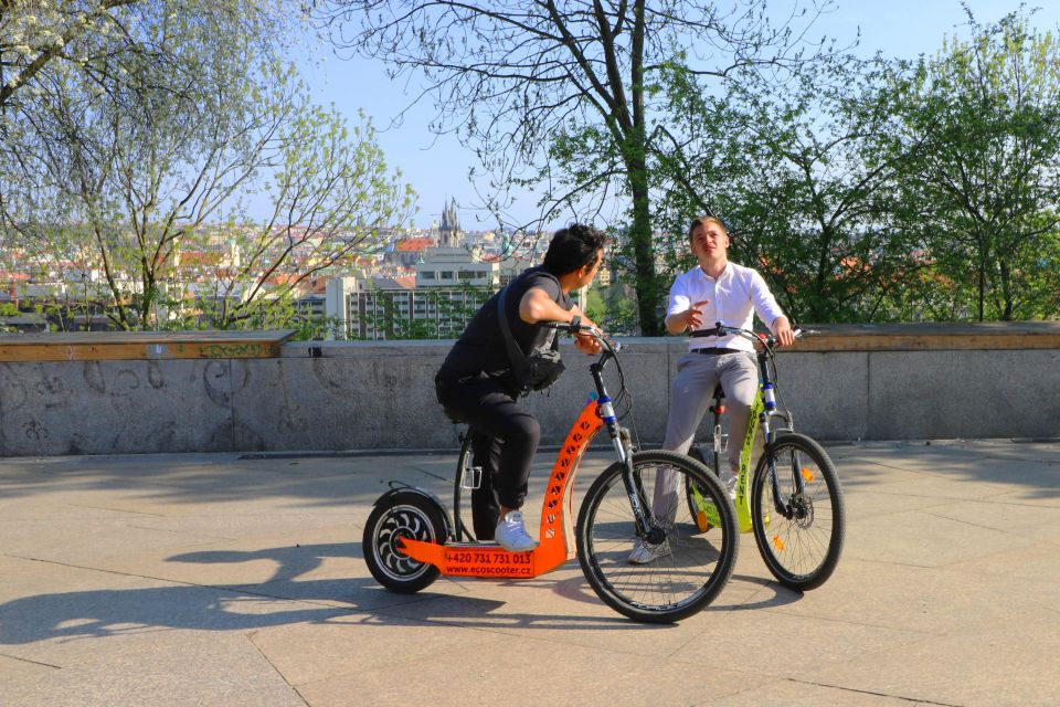 Prague: E-Bike/E-Scooter Viewpoint Tour - Letná Park and Vltava River panoramas: the wide-angle payoff