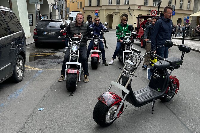 Prague E-Scooter Adventure: Fun & Easy Sightseeing 3Hours Tour - Prague Castle From Hradčany Square: Big Sight, Quick Hit