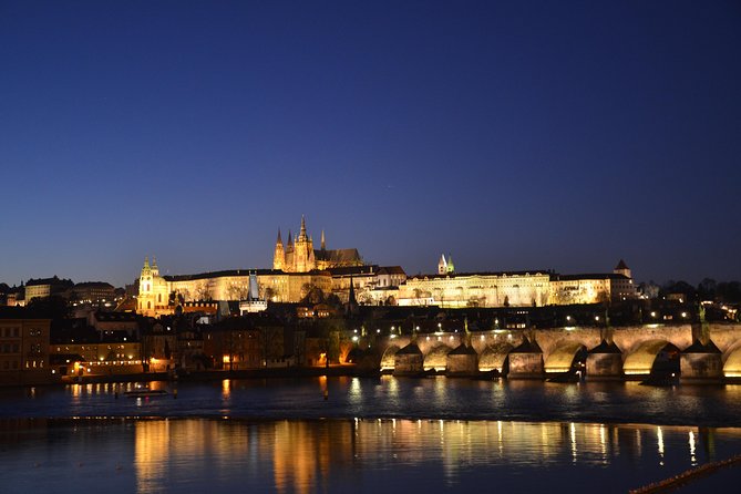 Prague evening/lights tour by car - The 8:00 pm Flow: How the Route Stays Worth Your Time
