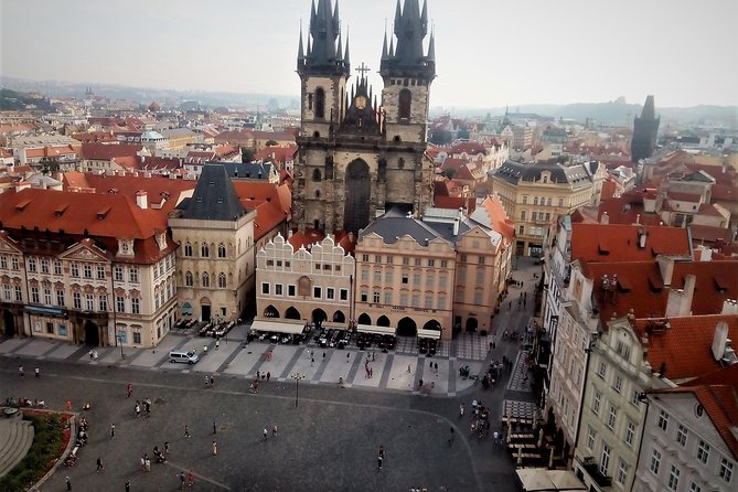 Prague Fairytale Tour: Old Town And Castle private tour - Lesser Town and Lennonova zed: tickets included, symbolism built in