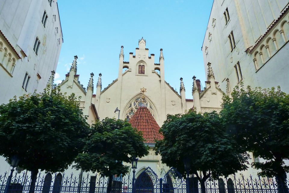 Prague For The First Time: 2-hour Private Walking Tour - Practical tips so the 2-hour walk stays fun