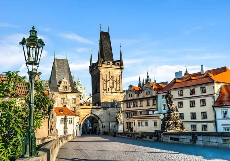 Prague: Full-Day Guided Tour of Prague in a Small-Group - Golden Lane and Kafka’s Corner: A Quiet Slice Inside the Walls