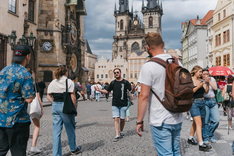 Prague: Full-Day Old Town, River Cruise & Prague Castle Tour - Key Points at a Glance