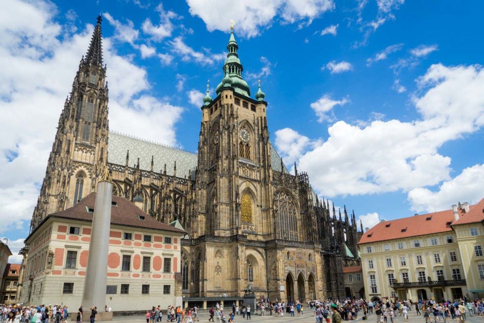 Prague: Full-Day Old Town, River Cruise & Prague Castle Tour - Three Stops, One Smart Route: Charles Bridge to Old Town to the Castle